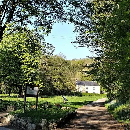 Alojamento de Acomodação e Pequeno-almoço Lowther House 4*