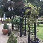 فندق مبيت وإفطار Lowther House 4*